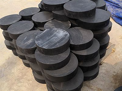 迎江区板式橡胶支座由若干层橡胶片与薄钢板经加压硫化
